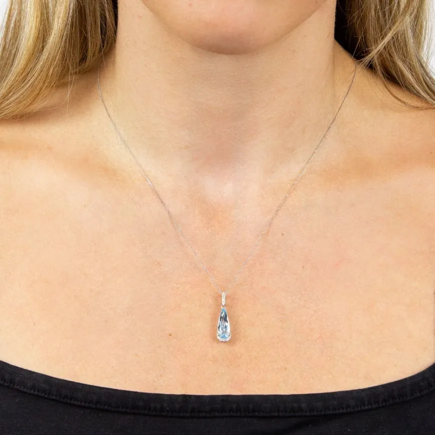 9ct White Gold Blue Topaz And Diamond Teardrop Pendant GP2277T