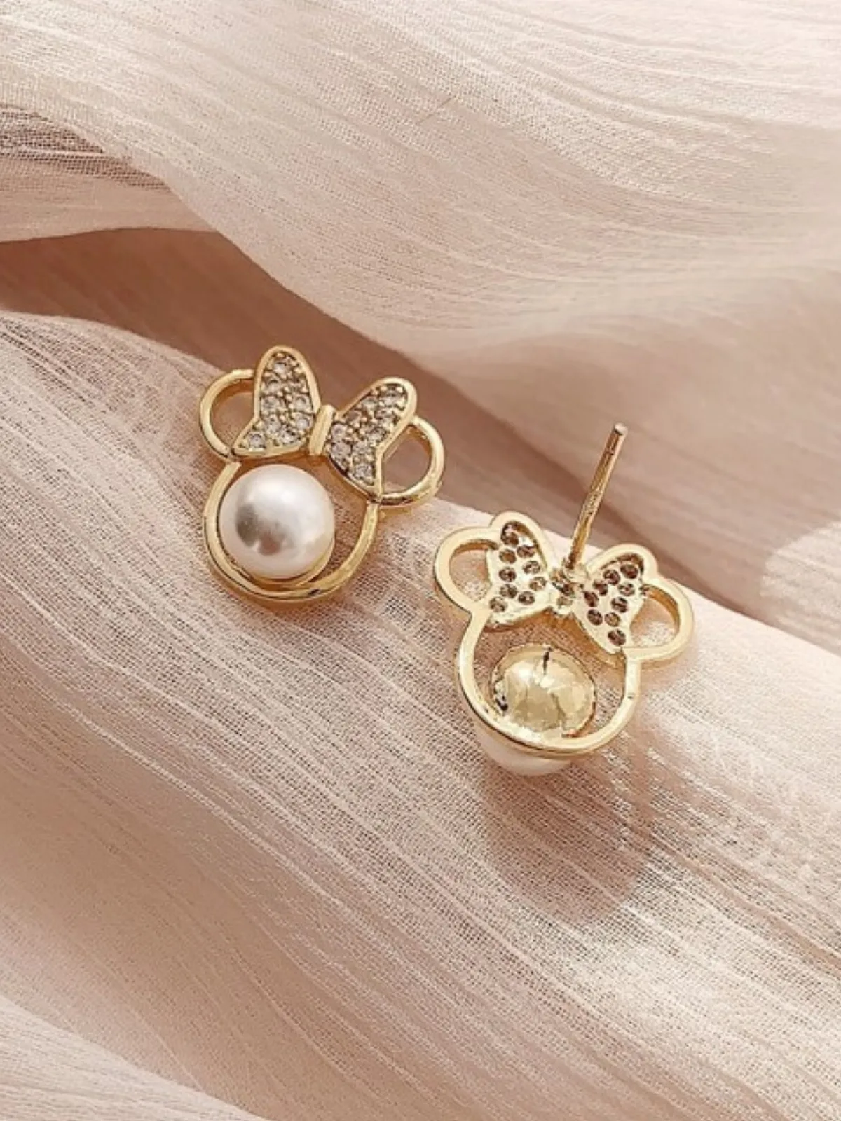 Cute and Mousey Pearl and Bow Stud Earrings