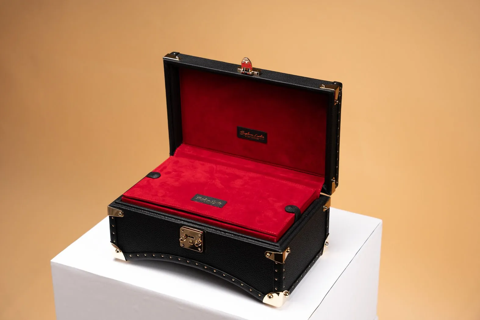 Petra Oval Watch Case - Togo Black For 8 Watches