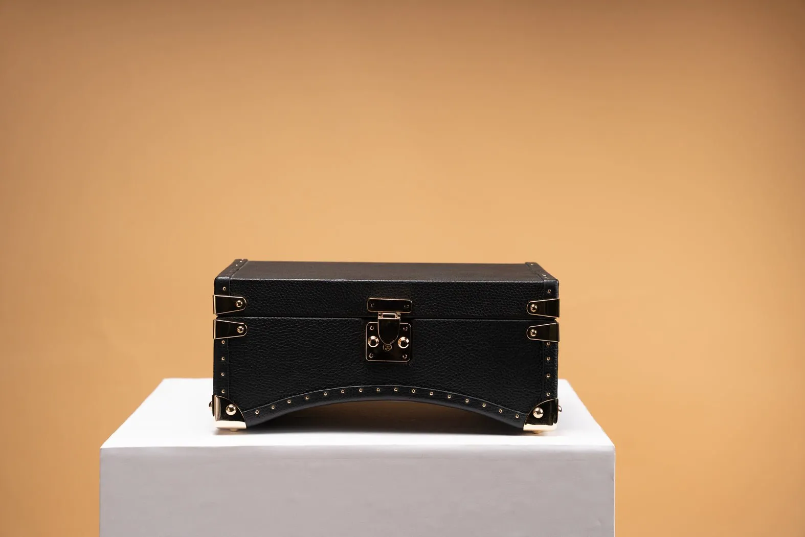 Petra Oval Watch Case - Togo Black For 8 Watches