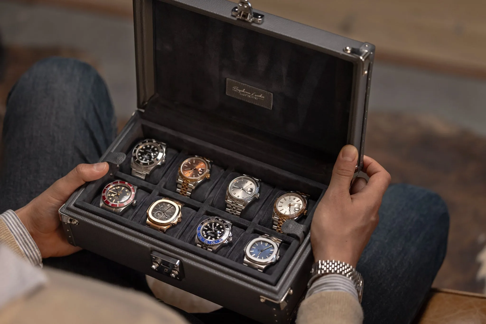 Petra Watch Case - Togo Dark Grey For 8 Watches