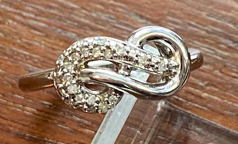 Sterling Silver 925 Diamond Infinity Knot Ring Sz 6.75