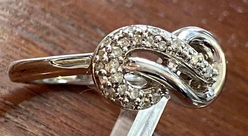 Sterling Silver 925 Diamond Infinity Knot Ring Sz 6.75